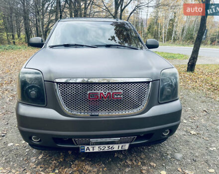 ДжиЭмСи Юкон 2006 в Ивано-Франковске на Automoto.ua Серый ДжиЭмСи Юкон, объемом двигателя 6.16 л и пробегом 236 тыс. км за 15000 $, фото 33 на Automoto.ua