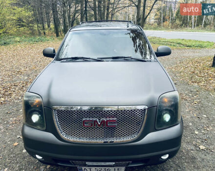 ДжиЭмСи Юкон 2006 в Ивано-Франковске на Automoto.ua Серый ДжиЭмСи Юкон, объемом двигателя 6.16 л и пробегом 236 тыс. км за 15000 $, фото 1 на Automoto.ua