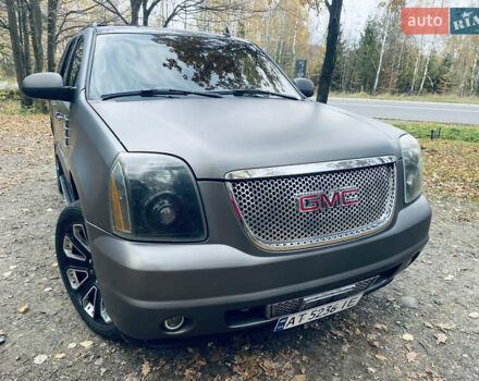 ДжиЭмСи Юкон 2006 в Ивано-Франковске на Automoto.ua Серый ДжиЭмСи Юкон, объемом двигателя 6.16 л и пробегом 236 тыс. км за 15000 $, фото 17 на Automoto.ua