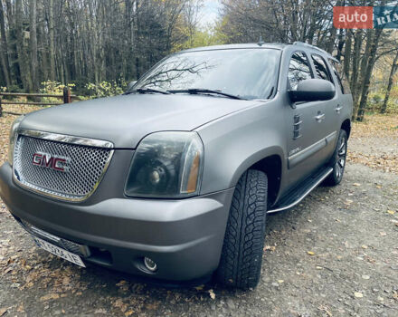 ДжиЭмСи Юкон 2006 в Ивано-Франковске на Automoto.ua Серый ДжиЭмСи Юкон, объемом двигателя 6.16 л и пробегом 236 тыс. км за 15000 $, фото 19 на Automoto.ua