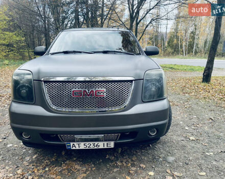 ДжиЭмСи Юкон 2006 в Ивано-Франковске на Automoto.ua Серый ДжиЭмСи Юкон, объемом двигателя 6.16 л и пробегом 236 тыс. км за 15000 $, фото 31 на Automoto.ua