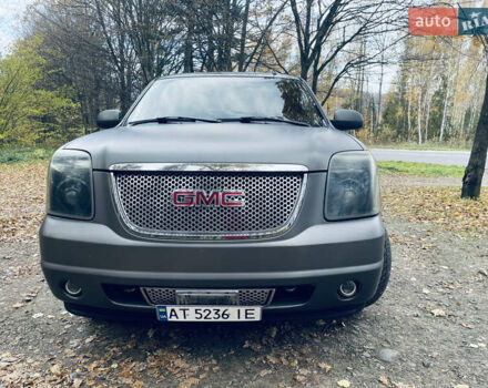 ДжиЭмСи Юкон 2006 в Ивано-Франковске на Automoto.ua Серый ДжиЭмСи Юкон, объемом двигателя 6.16 л и пробегом 236 тыс. км за 15000 $, фото 30 на Automoto.ua