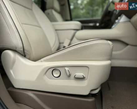 Сірий ДжіЕмСі Yukon, об'ємом двигуна 6.16 л та пробігом 30 тис. км за 83500 $, фото 87 на Automoto.ua