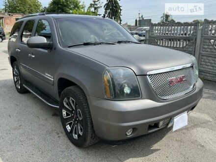 ДжиЭмСи Юкон 2006 в Тернополе на Automoto.ua Серый ДжиЭмСи Юкон, объемом двигателя 6.2 л и пробегом 220 тыс. км за 12800 $, фото 1 на Automoto.ua