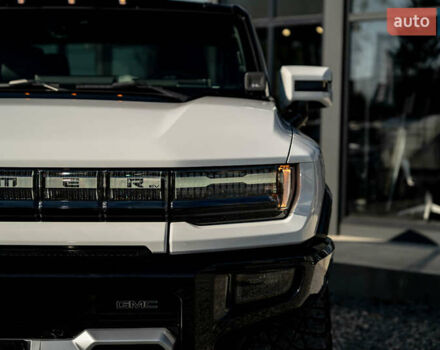 Белый ДжиЭмСи Hummer EV, объемом двигателя 0 л и пробегом 20 тыс. км за 107900 $, фото 18 на Automoto.ua