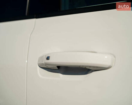 Белый ДжиЭмСи Hummer EV, объемом двигателя 0 л и пробегом 20 тыс. км за 107900 $, фото 32 на Automoto.ua