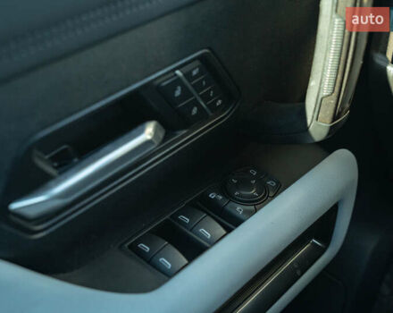 Белый ДжиЭмСи Hummer EV, объемом двигателя 0 л и пробегом 20 тыс. км за 107900 $, фото 34 на Automoto.ua