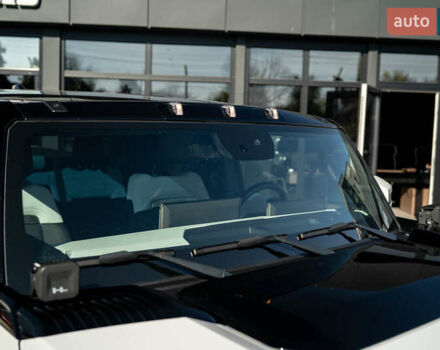 ДжіЕмСі Hummer EV 2023 у Чернівцях на Automoto.ua Білий ДжіЕмСі Hummer EV, об'ємом двигуна 0 л та пробігом 20 тис. км за 107900 $, фото 20 на Automoto.ua