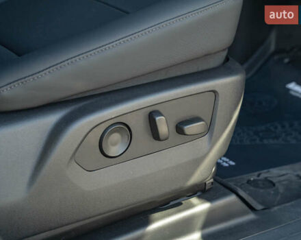 Белый ДжиЭмСи Hummer EV, объемом двигателя 0 л и пробегом 20 тыс. км за 107900 $, фото 58 на Automoto.ua