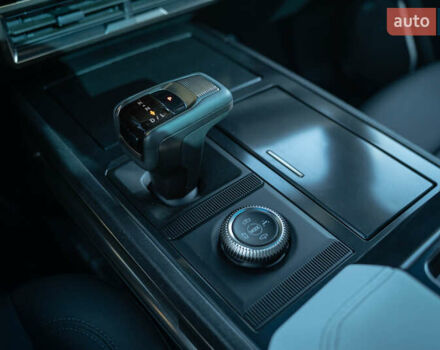 ДжіЕмСі Hummer EV 2023 у Чернівцях на Automoto.ua Білий ДжіЕмСі Hummer EV, об'ємом двигуна 0 л та пробігом 20 тис. км за 107900 $, фото 54 на Automoto.ua