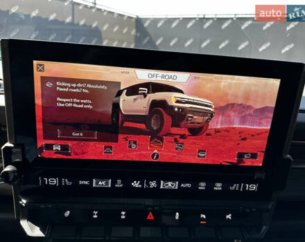 Серый ДжиЭмСи Hummer EV, объемом двигателя 0 л и пробегом 7 тыс. км за 99000 $, фото 21 на Automoto.ua