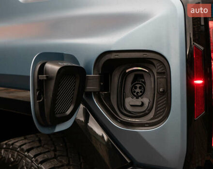 Синий ДжиЭмСи Hummer EV, объемом двигателя 0 л и пробегом 1 тыс. км за 150000 $, фото 5 на Automoto.ua