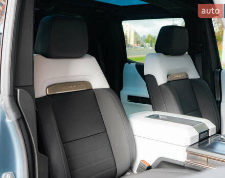 Синий ДжиЭмСи Hummer EV, объемом двигателя 0 л и пробегом 1 тыс. км за 150000 $, фото 43 на Automoto.ua