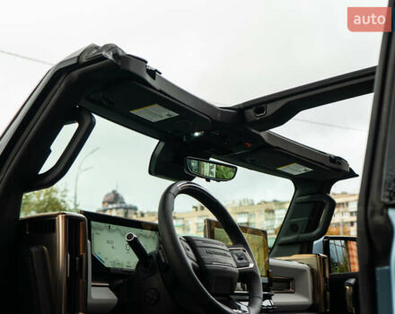 Синий ДжиЭмСи Hummer EV, объемом двигателя 0 л и пробегом 1 тыс. км за 150000 $, фото 25 на Automoto.ua