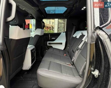 Черный ДжиЭмСи Hummer EV SUV, объемом двигателя 0 л и пробегом 11 тыс. км за 103900 $, фото 50 на Automoto.ua