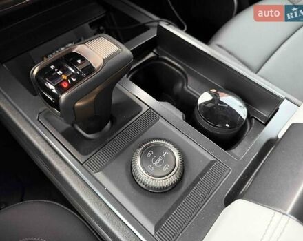 Черный ДжиЭмСи Hummer EV SUV, объемом двигателя 0 л и пробегом 11 тыс. км за 103900 $, фото 45 на Automoto.ua