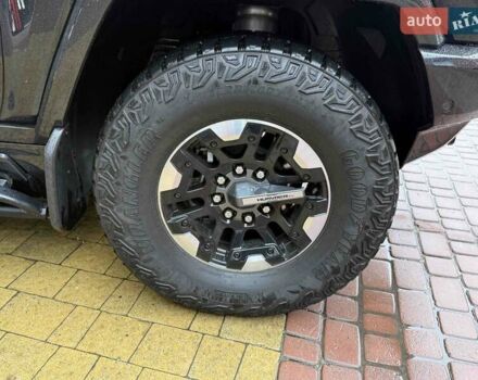 Черный ДжиЭмСи Hummer EV SUV, объемом двигателя 0 л и пробегом 11 тыс. км за 103900 $, фото 6 на Automoto.ua