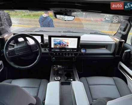 Черный ДжиЭмСи Hummer EV SUV, объемом двигателя 0 л и пробегом 11 тыс. км за 103900 $, фото 54 на Automoto.ua