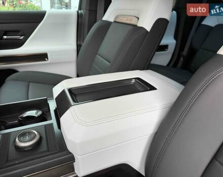 Черный ДжиЭмСи Hummer EV SUV, объемом двигателя 0 л и пробегом 11 тыс. км за 103900 $, фото 47 на Automoto.ua