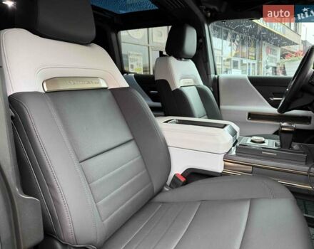 Черный ДжиЭмСи Hummer EV SUV, объемом двигателя 0 л и пробегом 11 тыс. км за 103900 $, фото 66 на Automoto.ua