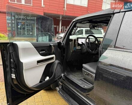 Черный ДжиЭмСи Hummer EV SUV, объемом двигателя 0 л и пробегом 11 тыс. км за 103900 $, фото 19 на Automoto.ua