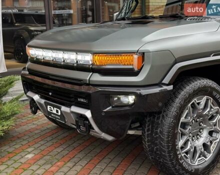 Зеленый ДжиЭмСи Hummer EV SUV, объемом двигателя 0 л и пробегом 4 тыс. км за 145000 $, фото 3 на Automoto.ua