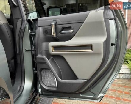 Зеленый ДжиЭмСи Hummer EV SUV, объемом двигателя 0 л и пробегом 4 тыс. км за 145000 $, фото 40 на Automoto.ua