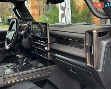 Зеленый ДжиЭмСи Hummer EV SUV, объемом двигателя 0 л и пробегом 4 тыс. км за 145000 $, фото 30 на Automoto.ua