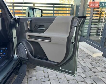 Зеленый ДжиЭмСи Hummer EV SUV, объемом двигателя 0 л и пробегом 10 тыс. км за 95900 $, фото 37 на Automoto.ua