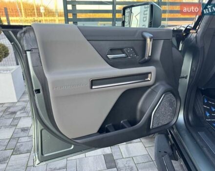Зеленый ДжиЭмСи Hummer EV SUV, объемом двигателя 0 л и пробегом 10 тыс. км за 95900 $, фото 13 на Automoto.ua