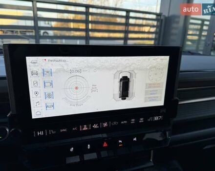 Зеленый ДжиЭмСи Hummer EV SUV, объемом двигателя 0 л и пробегом 10 тыс. км за 95900 $, фото 25 на Automoto.ua