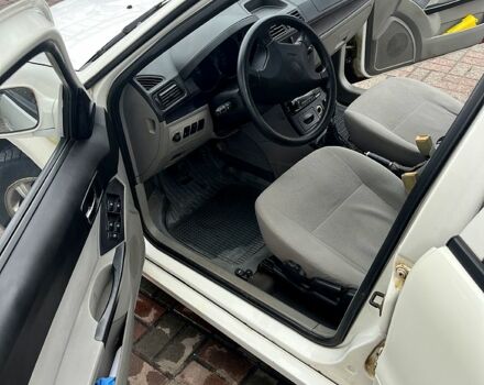 Белый Джили ЦК, объемом двигателя 15 л и пробегом 185 тыс. км за 2500 $, фото 8 на Automoto.ua