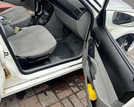 Белый Джили ЦК, объемом двигателя 15 л и пробегом 185 тыс. км за 2500 $, фото 9 на Automoto.ua