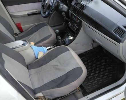 Белый Джили ЦК, объемом двигателя 1.3 л и пробегом 230 тыс. км за 1539 $, фото 3 на Automoto.ua