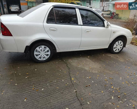 Білий Джилі ЦК, об'ємом двигуна 1.5 л та пробігом 134 тис. км за 2500 $, фото 3 на Automoto.ua