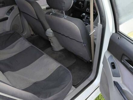 Белый Джили ЦК, объемом двигателя 1.3 л и пробегом 230 тыс. км за 1539 $, фото 1 на Automoto.ua