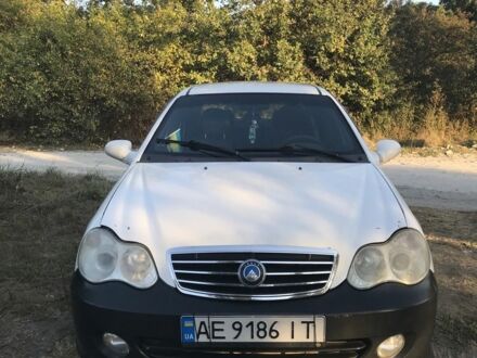 Джилі ЦК 2010 у Дніпро (Дніпропетровську) на Automoto.ua Білий Джилі ЦК, об'ємом двигуна 0.15 л та пробігом 1 тис. км за 1999 $, фото 1 на Automoto.ua