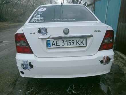 Джилі ЦК 2011 у Петропавловке на Automoto.ua Білий Джилі ЦК, об'ємом двигуна 1.5 л та пробігом 149 тис. км за 2700 $, фото 1 на Automoto.ua
