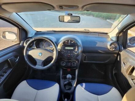 Белый Джили ЦК, объемом двигателя 1.3 л и пробегом 70 тыс. км за 3500 $, фото 1 на Automoto.ua