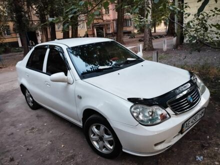 Білий Джилі ЦК, об'ємом двигуна 1.5 л та пробігом 9 тис. км за 3000 $, фото 1 на Automoto.ua