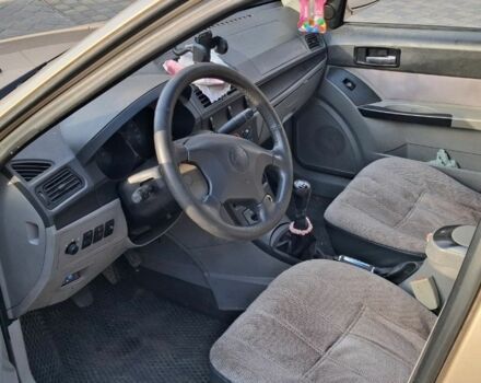 Бежевый Джили ЦК, объемом двигателя 1.5 л и пробегом 102 тыс. км за 2000 $, фото 2 на Automoto.ua