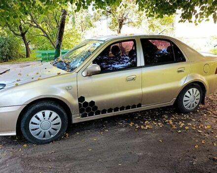 Бежевый Джили ЦК, объемом двигателя 1.5 л и пробегом 190 тыс. км за 1300 $, фото 2 на Automoto.ua