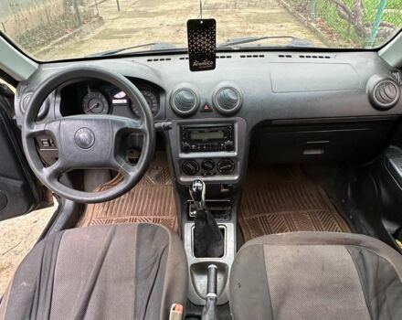 Черный Джили ЦК, объемом двигателя 1.5 л и пробегом 250 тыс. км за 1700 $, фото 3 на Automoto.ua