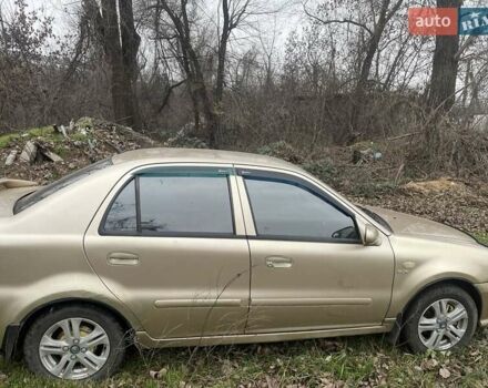 Желтый Джили ЦК, объемом двигателя 1.5 л и пробегом 140 тыс. км за 1500 $, фото 4 на Automoto.ua