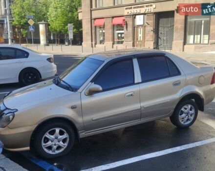 Желтый Джили ЦК, объемом двигателя 1.5 л и пробегом 130 тыс. км за 2400 $, фото 1 на Automoto.ua