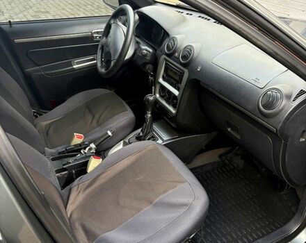 Серый Джили ЦК, объемом двигателя 1.5 л и пробегом 125 тыс. км за 3000 $, фото 3 на Automoto.ua