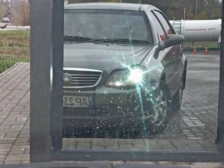 Сірий Джилі ЦК, об'ємом двигуна 1.5 л та пробігом 183 тис. км за 1600 $, фото 1 на Automoto.ua