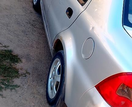 Сірий Джилі ЦК, об'ємом двигуна 1.5 л та пробігом 190 тис. км за 710 $, фото 1 на Automoto.ua