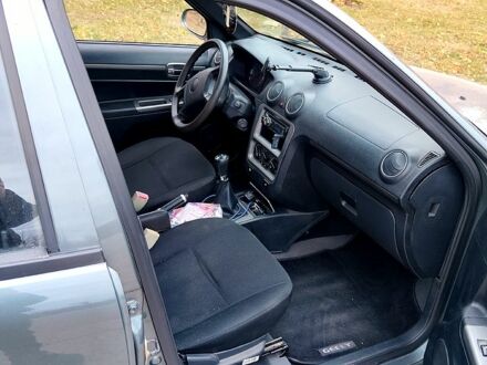 Джили ЦК 2012 в Кривом Роге на Automoto.ua Серый Джили ЦК, объемом двигателя 15 л и пробегом 95 тыс. км за 2900 $, фото 1 на Automoto.ua