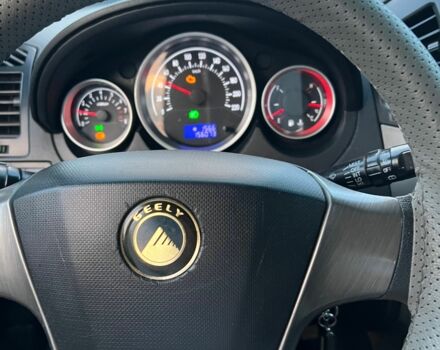 Белый Джили Другая, объемом двигателя 1.5 л и пробегом 157 тыс. км за 2356 $, фото 6 на Automoto.ua